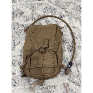 Eagle Industries USMC‎ Hydration Carrier Coyote Brown 8465-01-600-7882 CamelBak